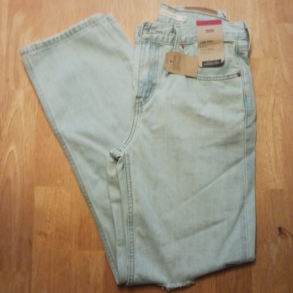 Levi's Low Pro Straight Leg Jeans NWT Size 26